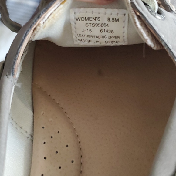 Sperry - Picture 3 of 5